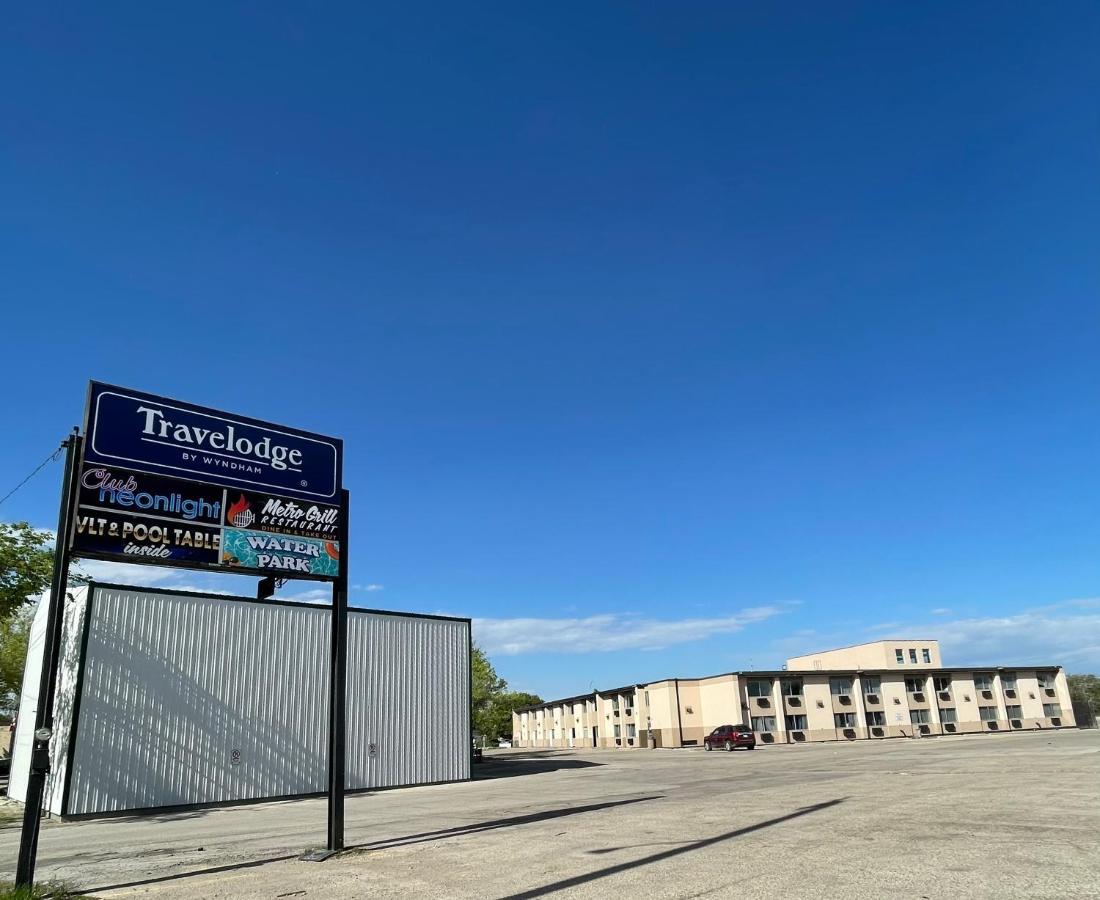 Travelodge By Wyndham Winnipeg Airport Екстериор снимка