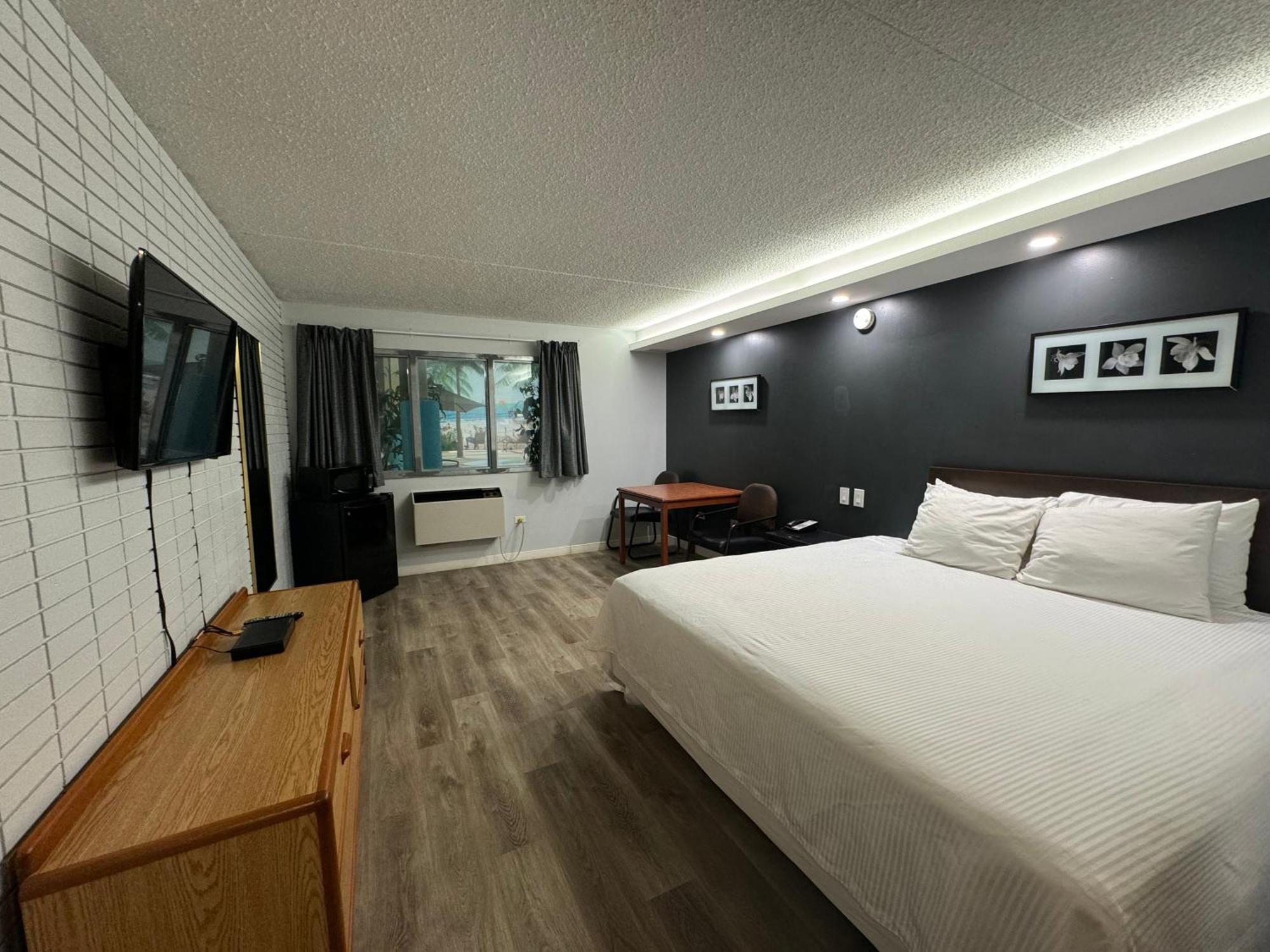Travelodge By Wyndham Winnipeg Airport Екстериор снимка